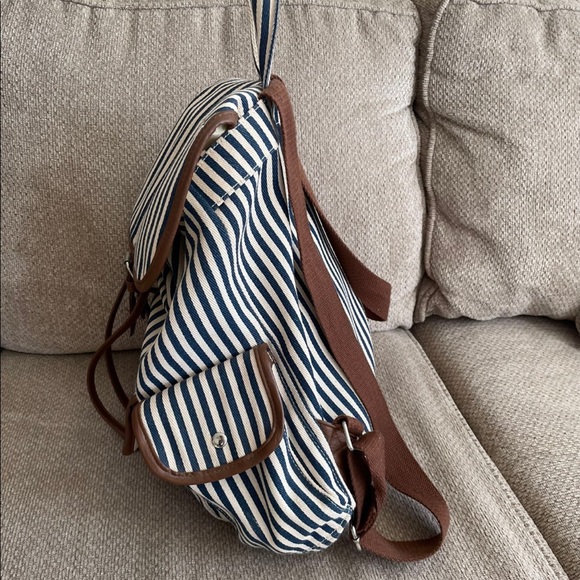 Target Beach Backpack - Picture 2 of 7